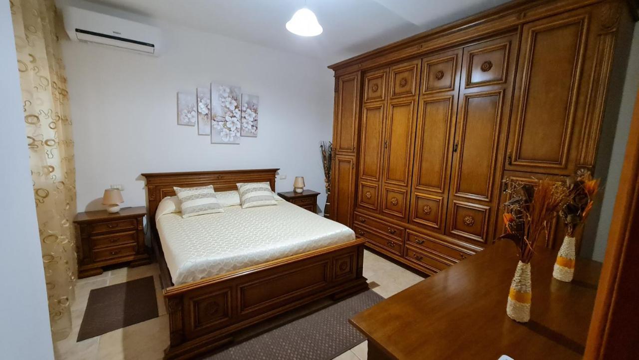 Villa Chloe Capitana Exterior photo