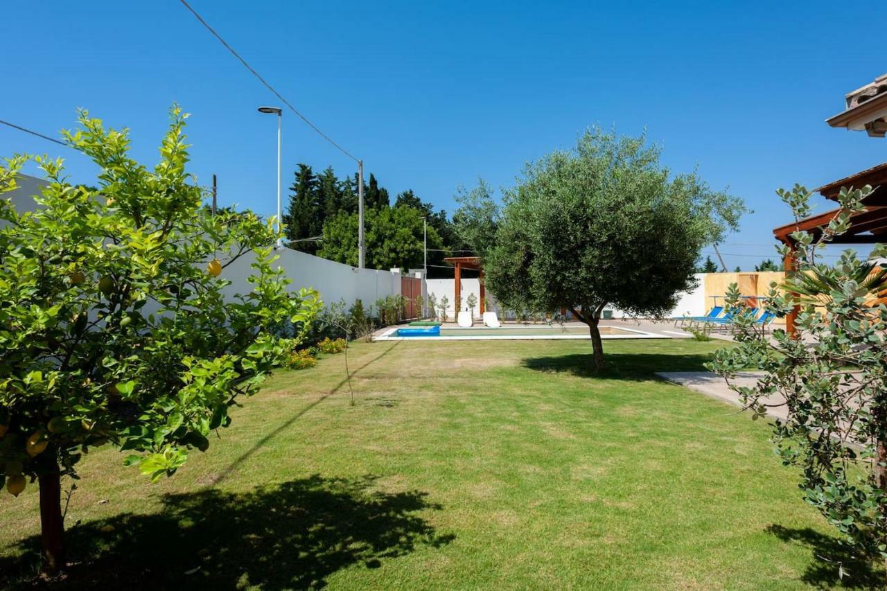 Villa Chloe Capitana Exterior photo